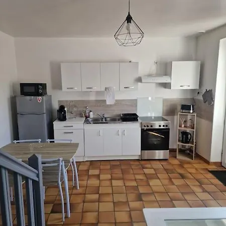 La Petite Maison Apartment *